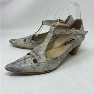 Rare FIDJI Distressed Leather Point Toe Heels
